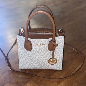 Michael Kors Mercer Purse